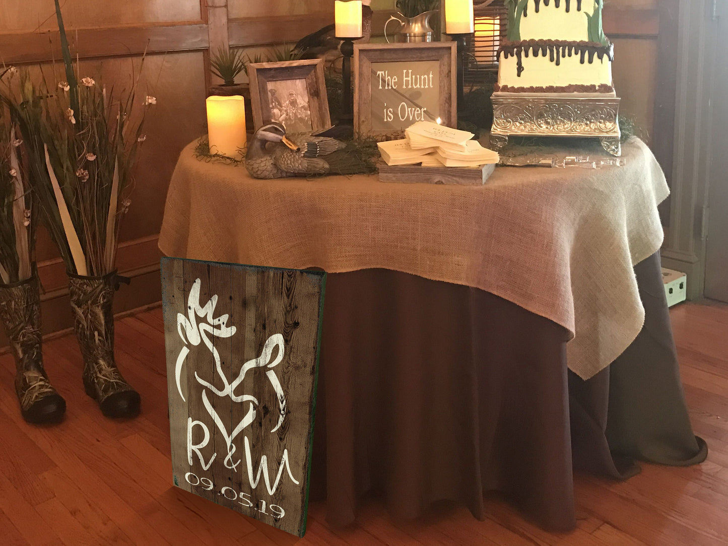 Couples Wedding Sign - Deer Hunting